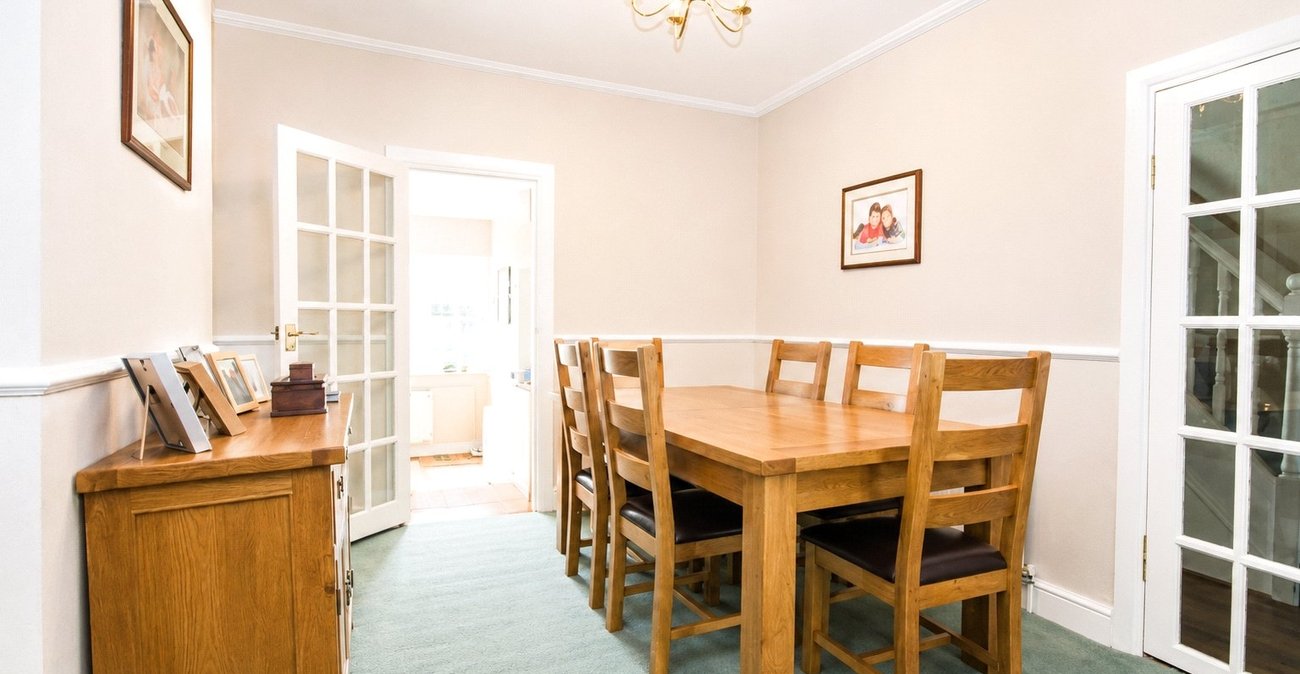 2 bedroom house for sale in Welling | Robinson Jackson