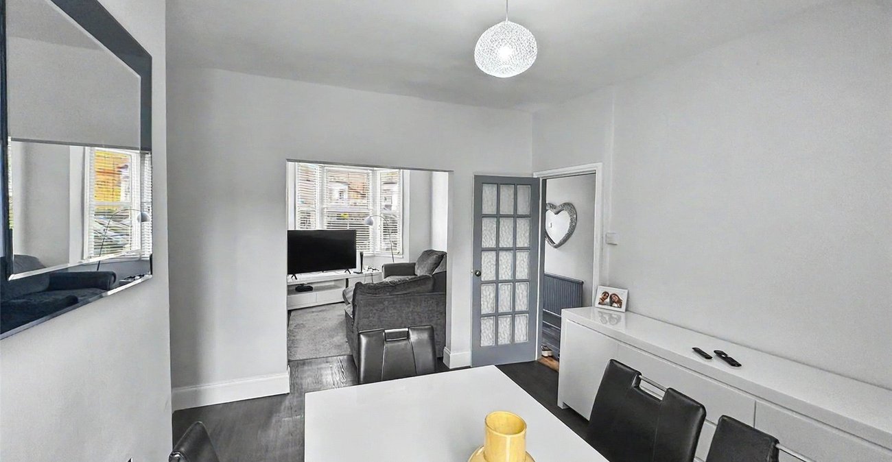 2 bedroom house for sale in Welling | Robinson Jackson