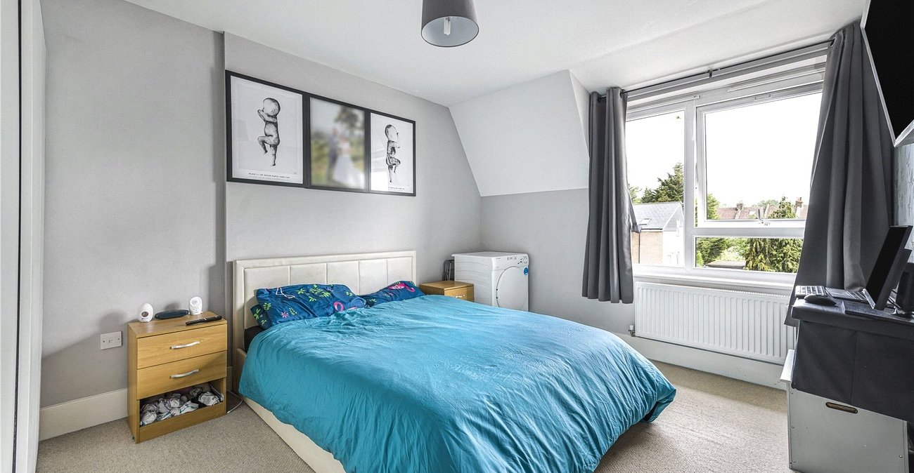 2 bedroom property for sale in Northfleet | Robinson Michael & Jackson