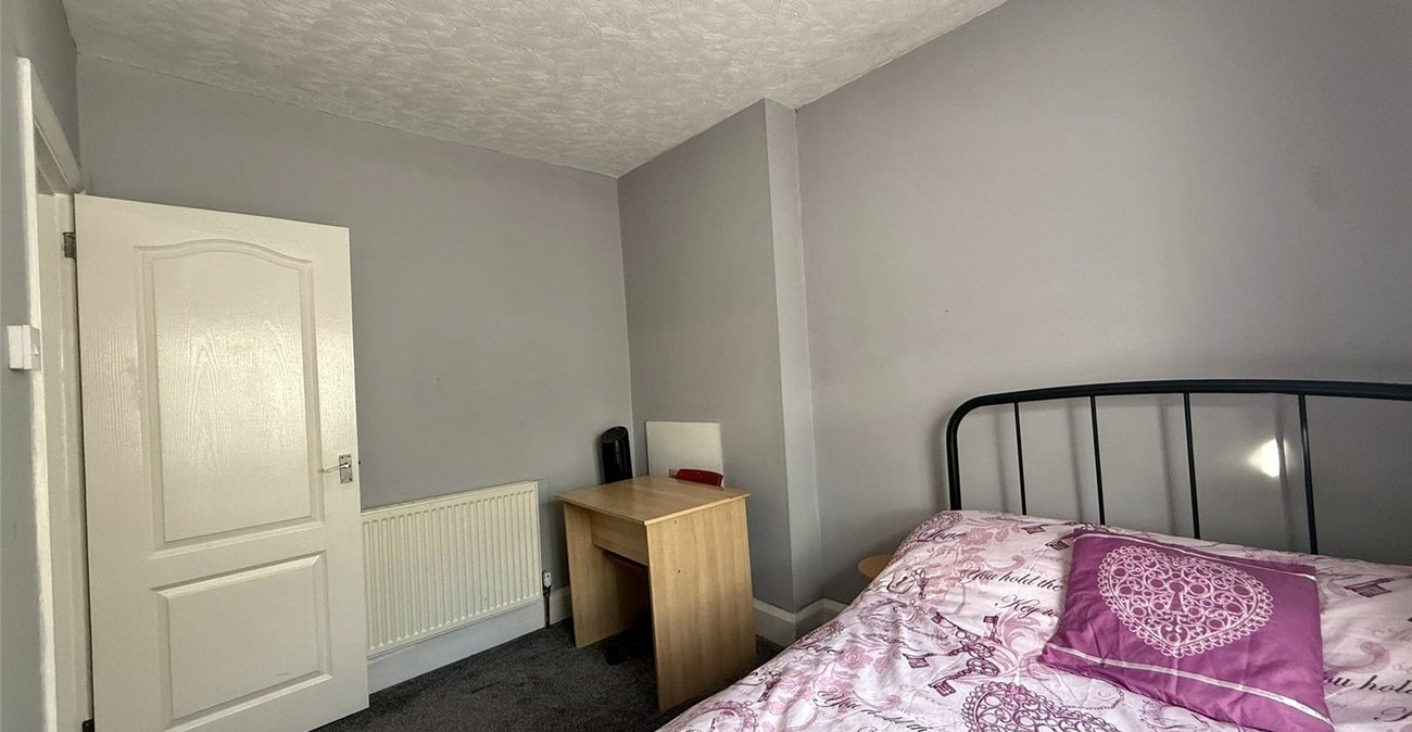 3 bedroom house for sale in Northfleet | Robinson Michael & Jackson