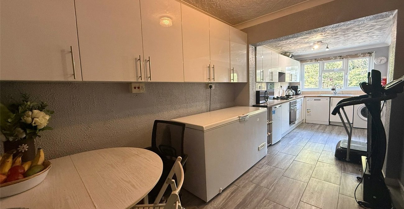 3 bedroom house for sale in Northfleet | Robinson Michael & Jackson