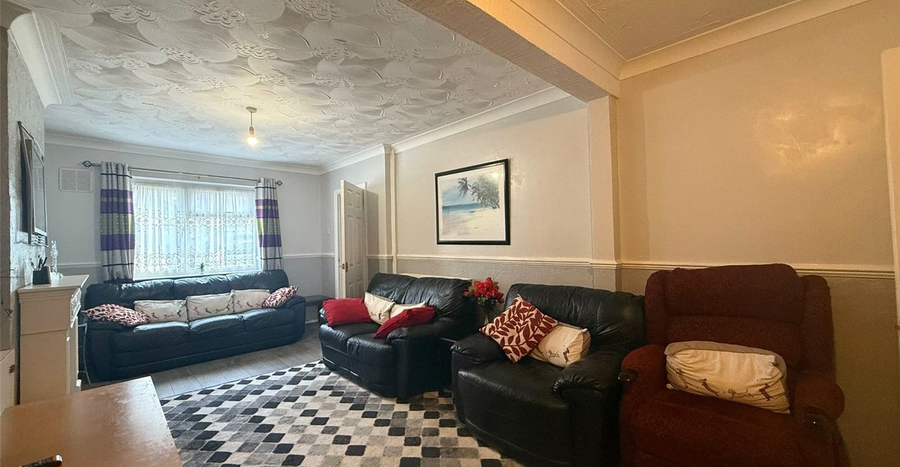 3 bedroom house for sale in Northfleet | Robinson Michael & Jackson