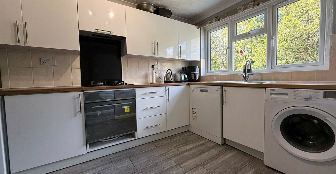 3 bedroom house for sale in Northfleet | Robinson Michael & Jackson