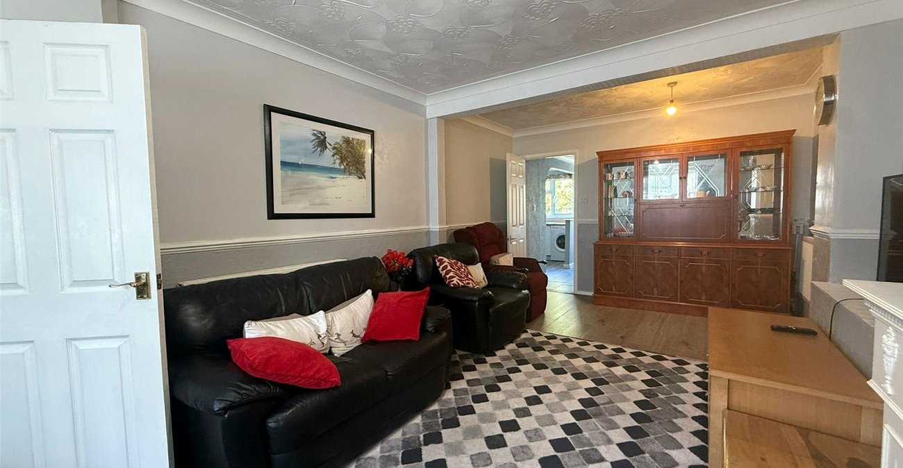 3 bedroom house for sale in Northfleet | Robinson Michael & Jackson