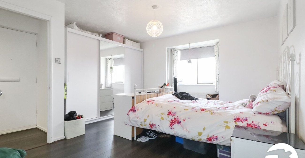 1 bedroom property for sale in Belvedere | Robinson Jackson