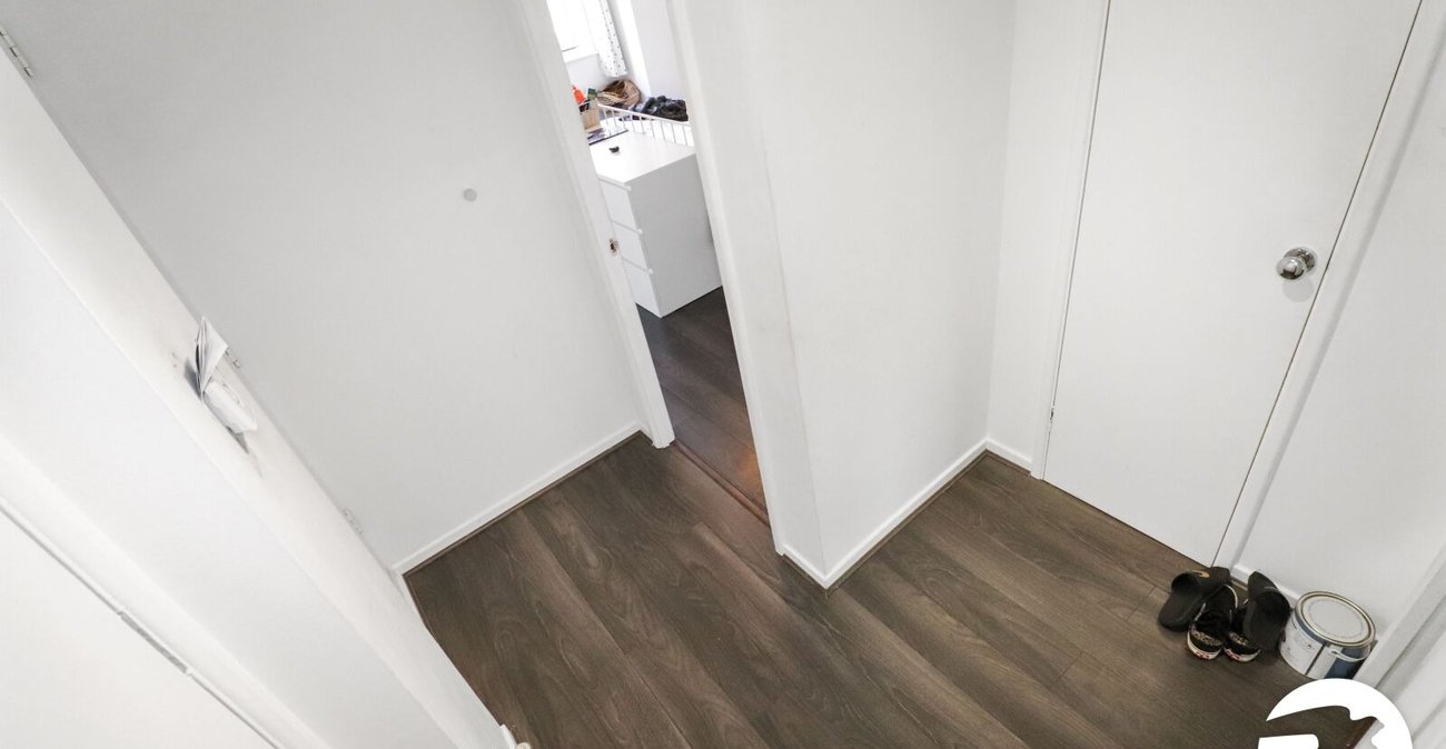 1 bedroom property for sale in Belvedere | Robinson Jackson