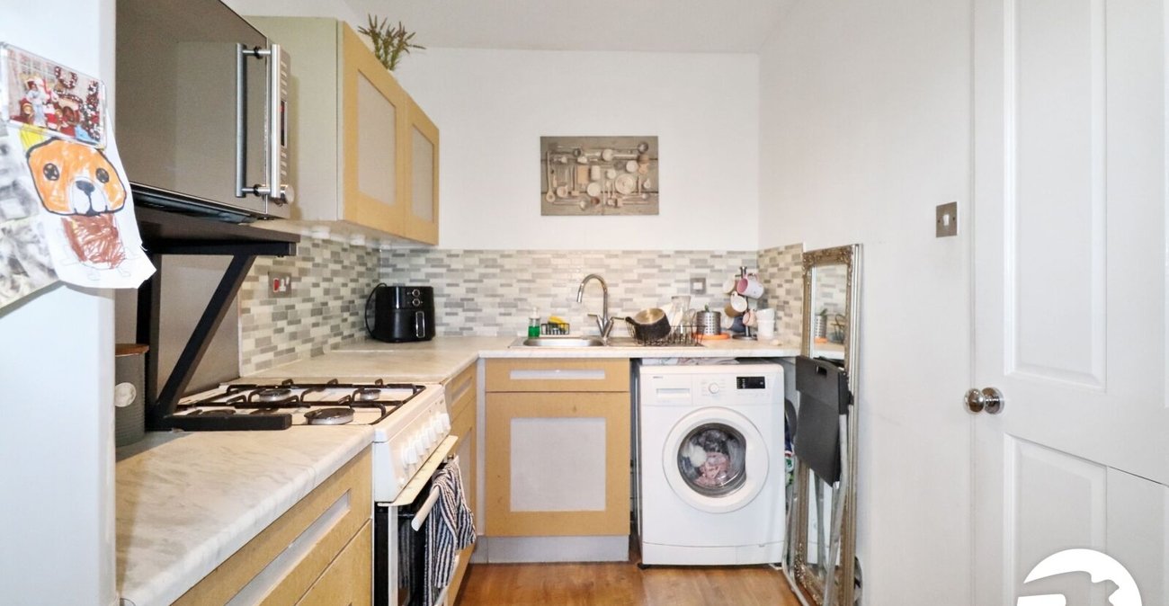 1 bedroom property for sale in Belvedere | Robinson Jackson