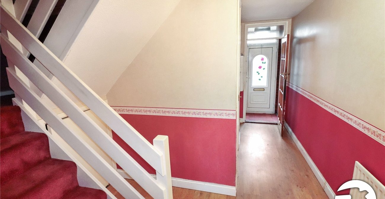 4 bedroom house for sale in London | Robinson Jackson