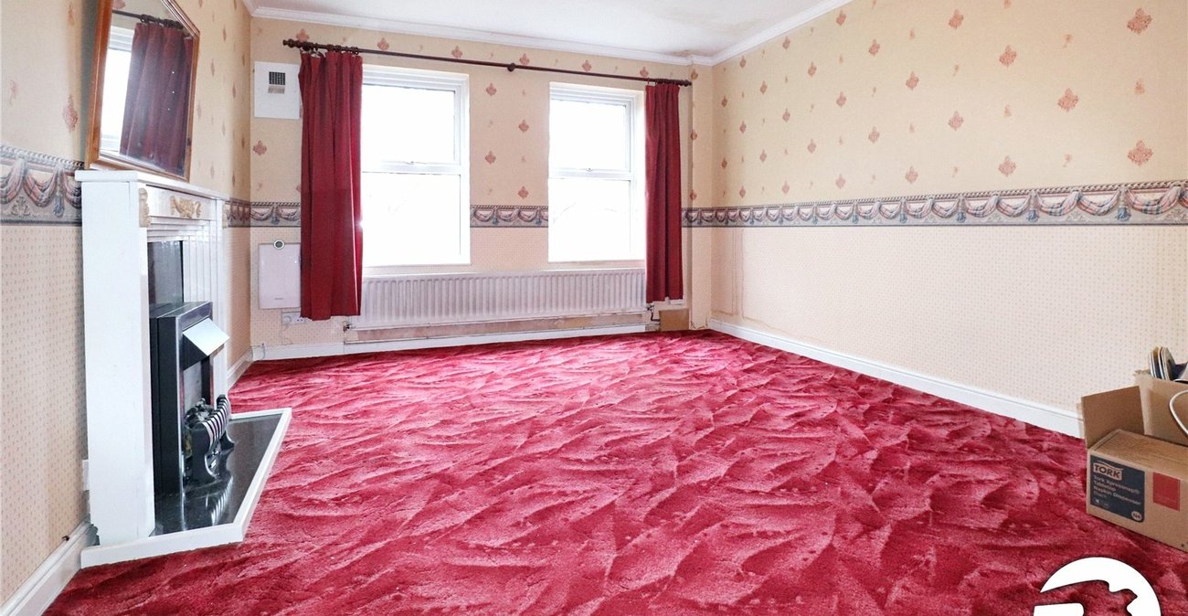 4 bedroom house for sale in London | Robinson Jackson