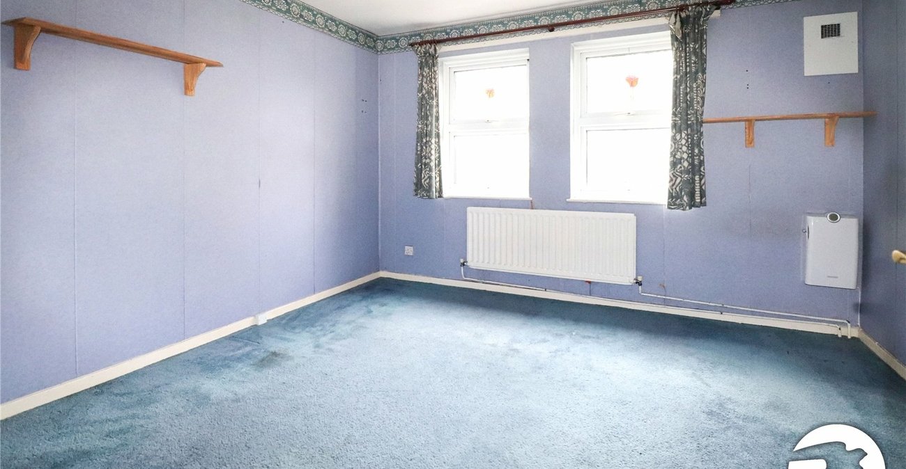 4 bedroom house for sale in London | Robinson Jackson