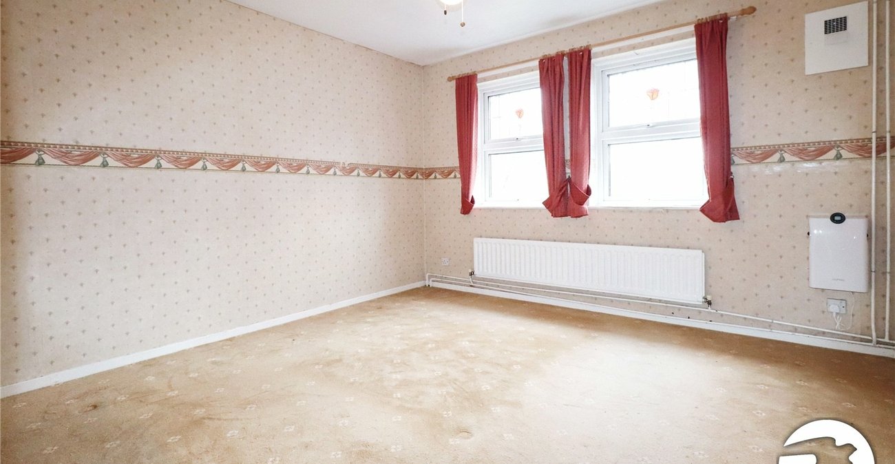 4 bedroom house for sale in London | Robinson Jackson