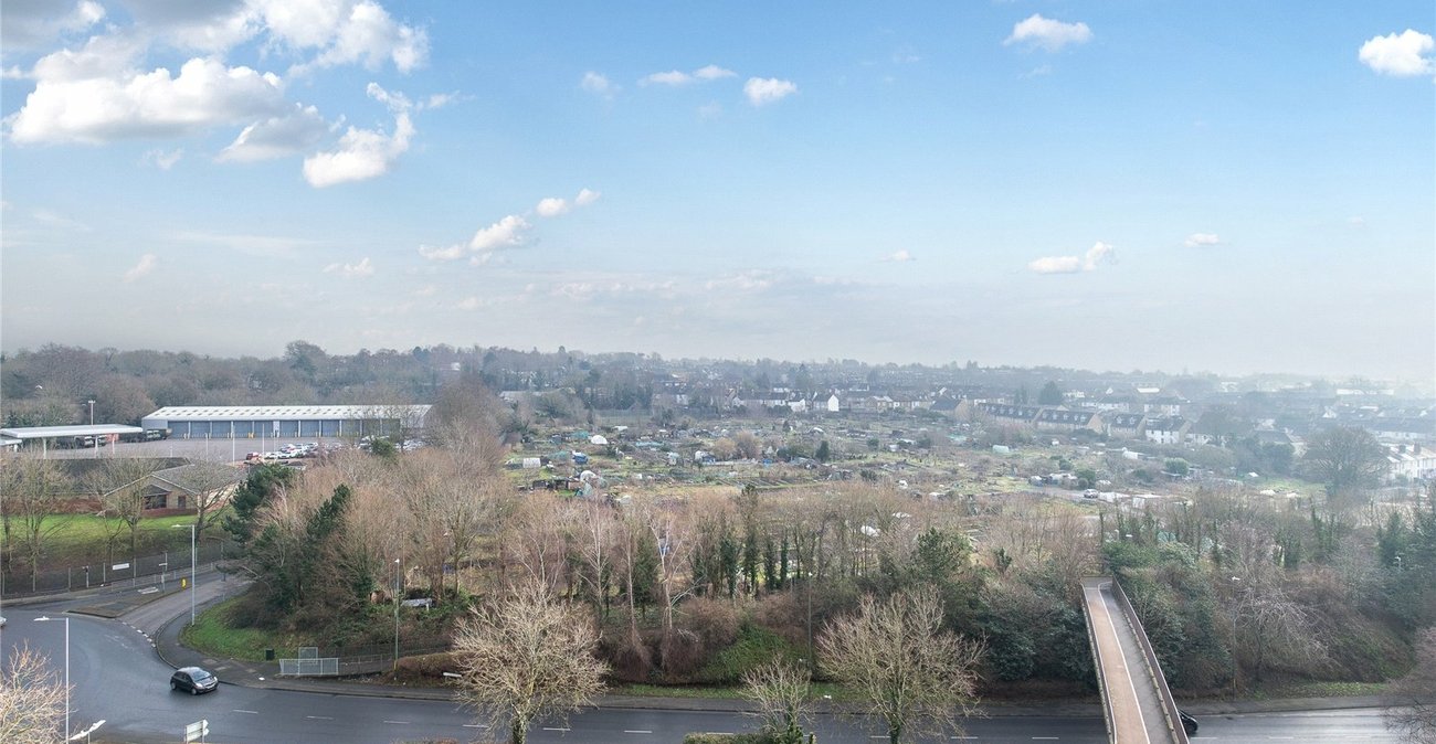 2 bedroom property for sale in Maidstone | Robinson Michael & Jackson