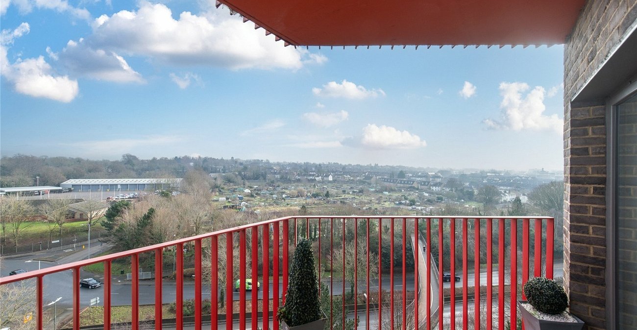 2 bedroom property for sale in Maidstone | Robinson Michael & Jackson