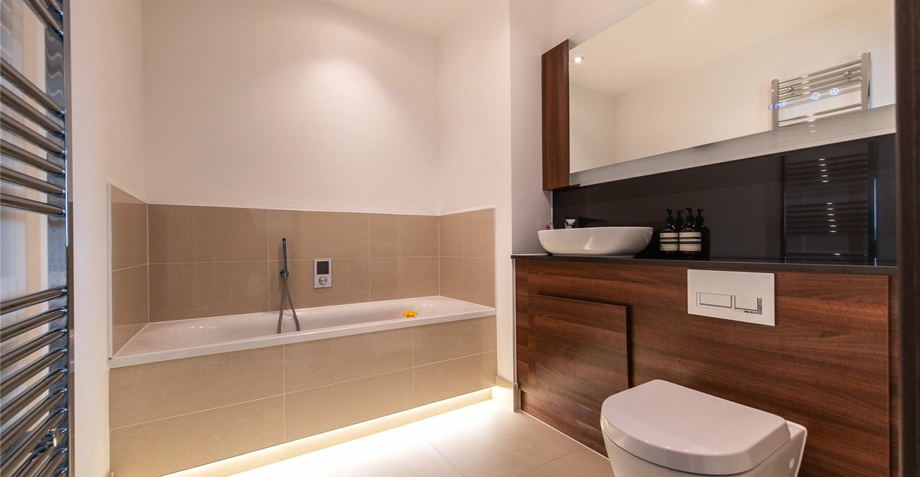 2 bedroom property for sale in Maidstone | Robinson Michael & Jackson