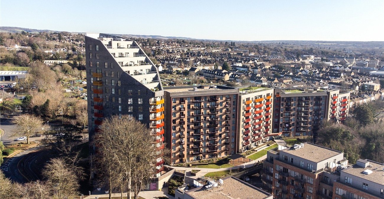 2 bedroom property for sale in Maidstone | Robinson Michael & Jackson