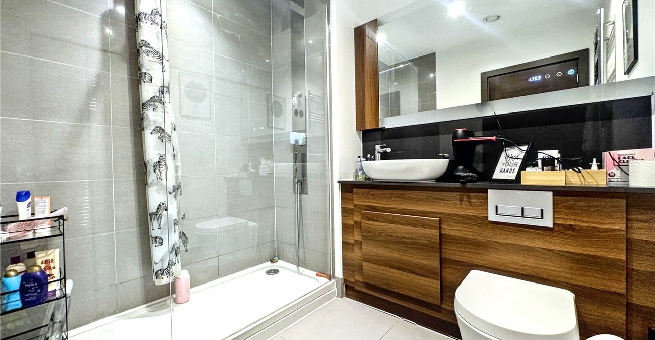 2 bedroom property for sale in Maidstone | Robinson Michael & Jackson