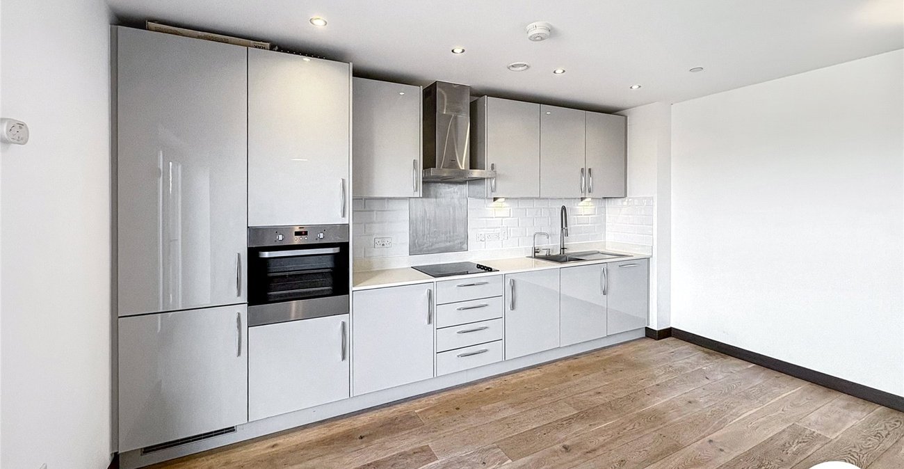 2 bedroom property for sale in Maidstone | Robinson Michael & Jackson