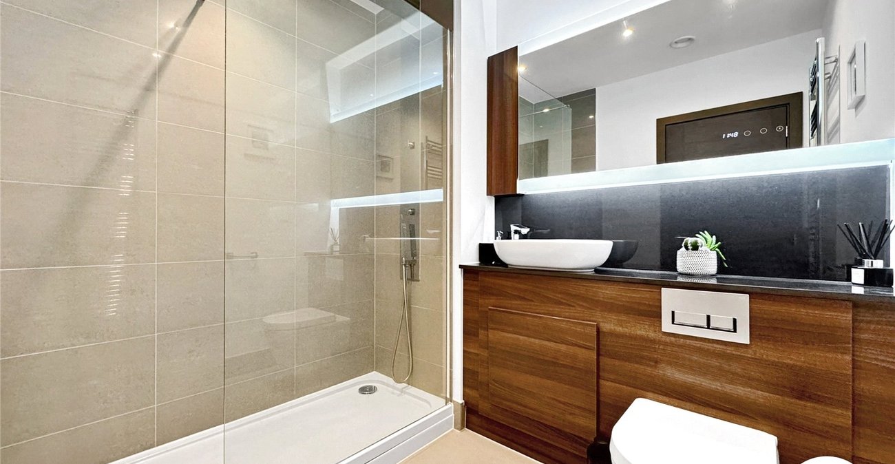 2 bedroom property for sale in Maidstone | Robinson Michael & Jackson