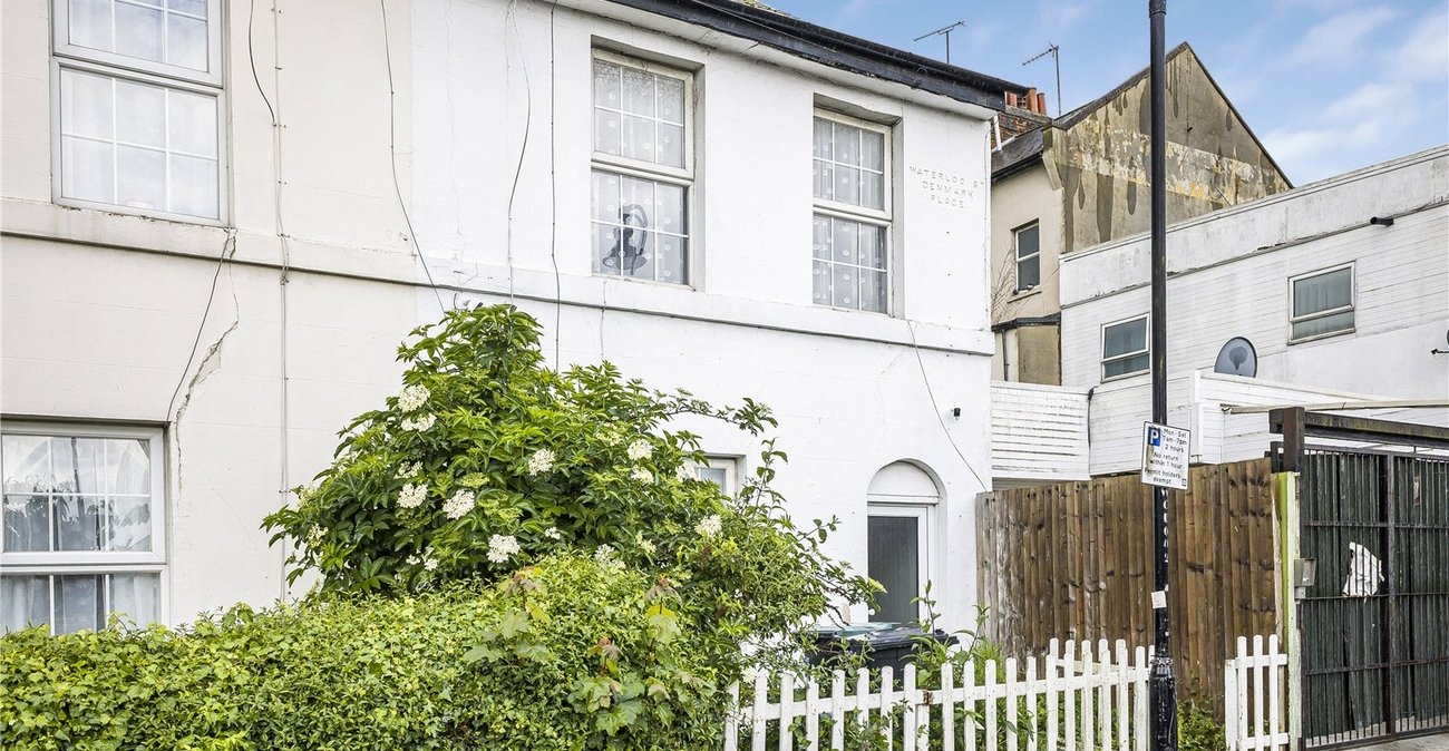 2 bedroom house for sale in Gravesend | Robinson Michael & Jackson