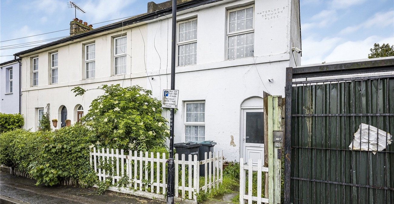 2 bedroom house for sale in Gravesend | Robinson Michael & Jackson