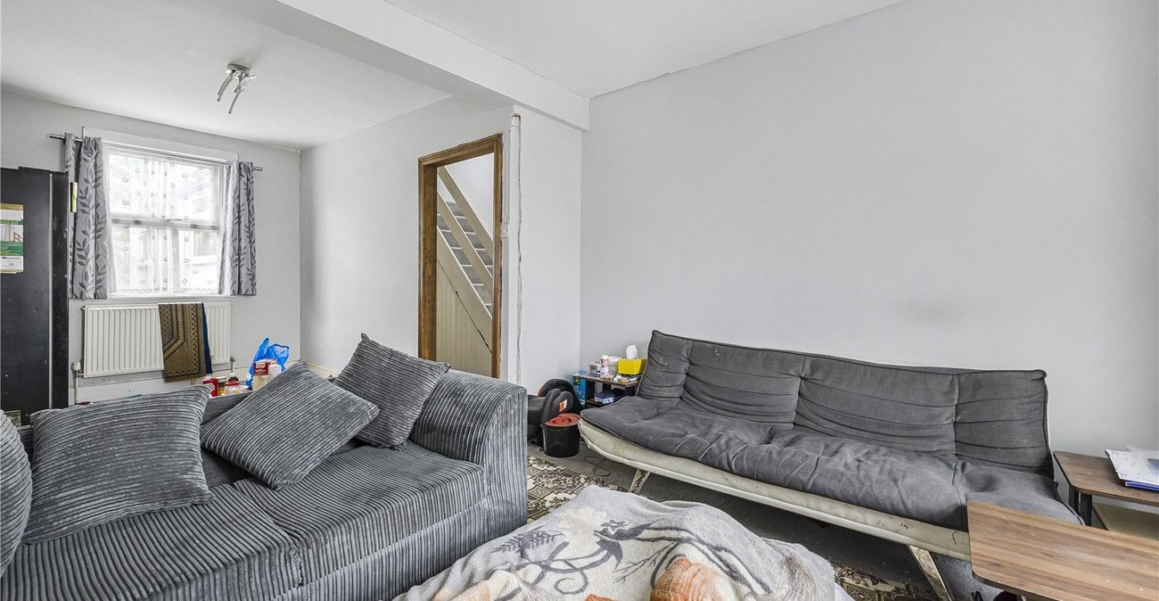 2 bedroom house for sale in Gravesend | Robinson Michael & Jackson