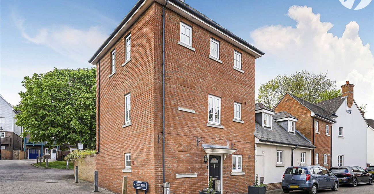 4 bedroom house for sale in Greenhithe | Robinson Jackson