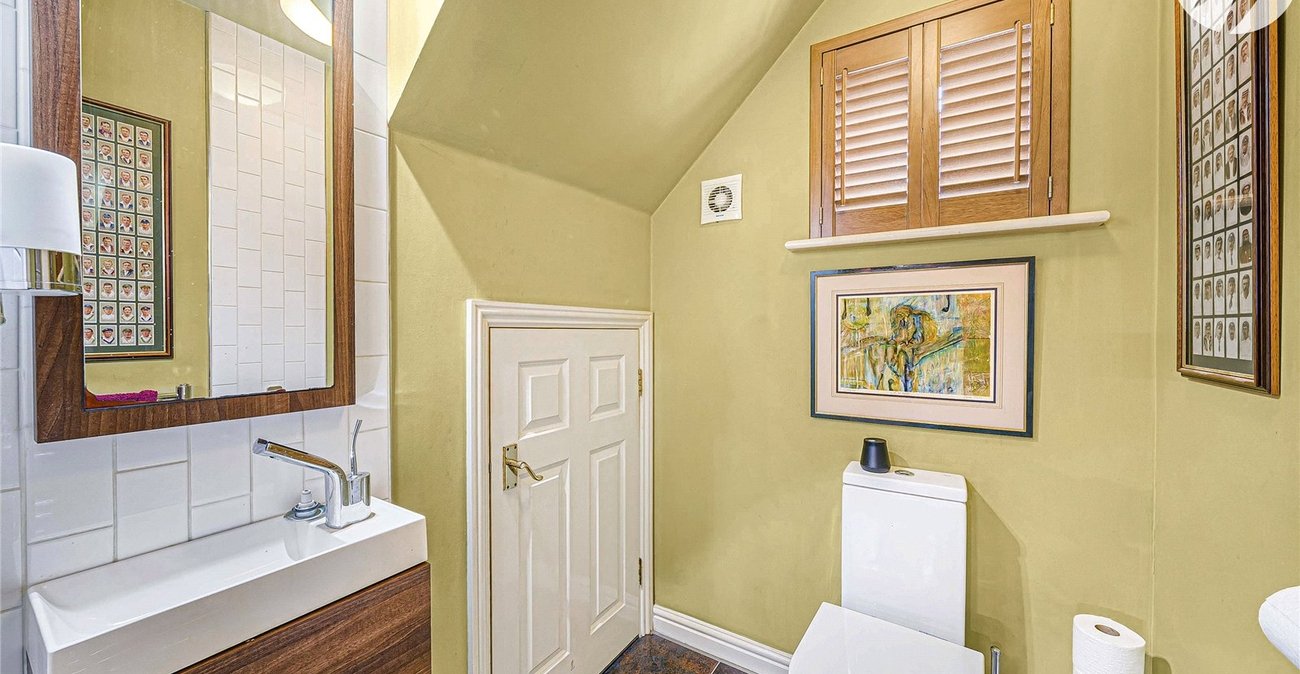 4 bedroom house for sale in Greenhithe | Robinson Jackson