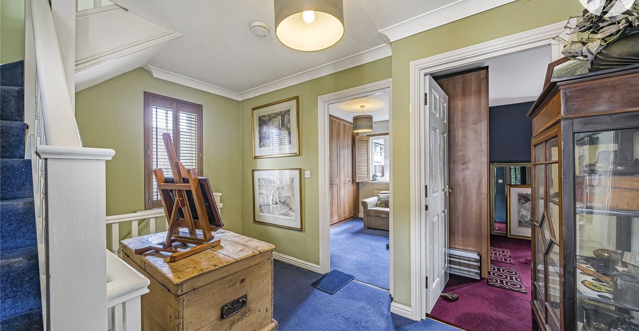 4 bedroom house for sale in Greenhithe | Robinson Jackson