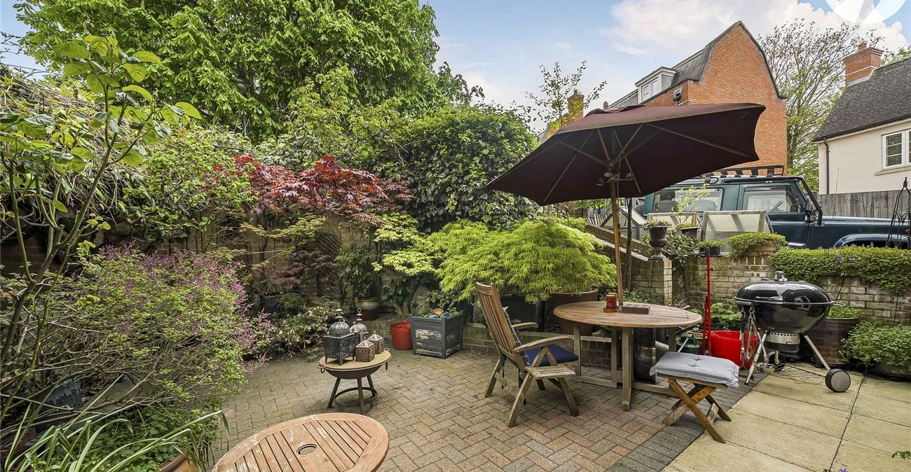 4 bedroom house for sale in Greenhithe | Robinson Jackson