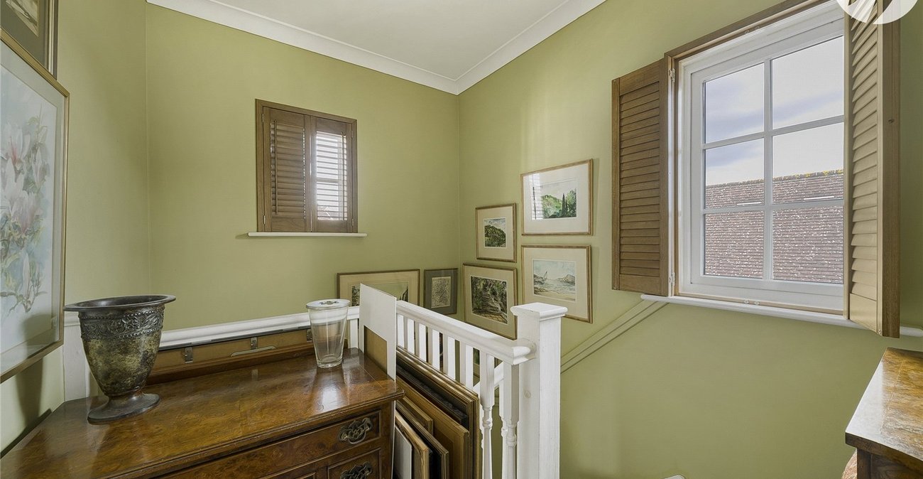 4 bedroom house for sale in Greenhithe | Robinson Jackson