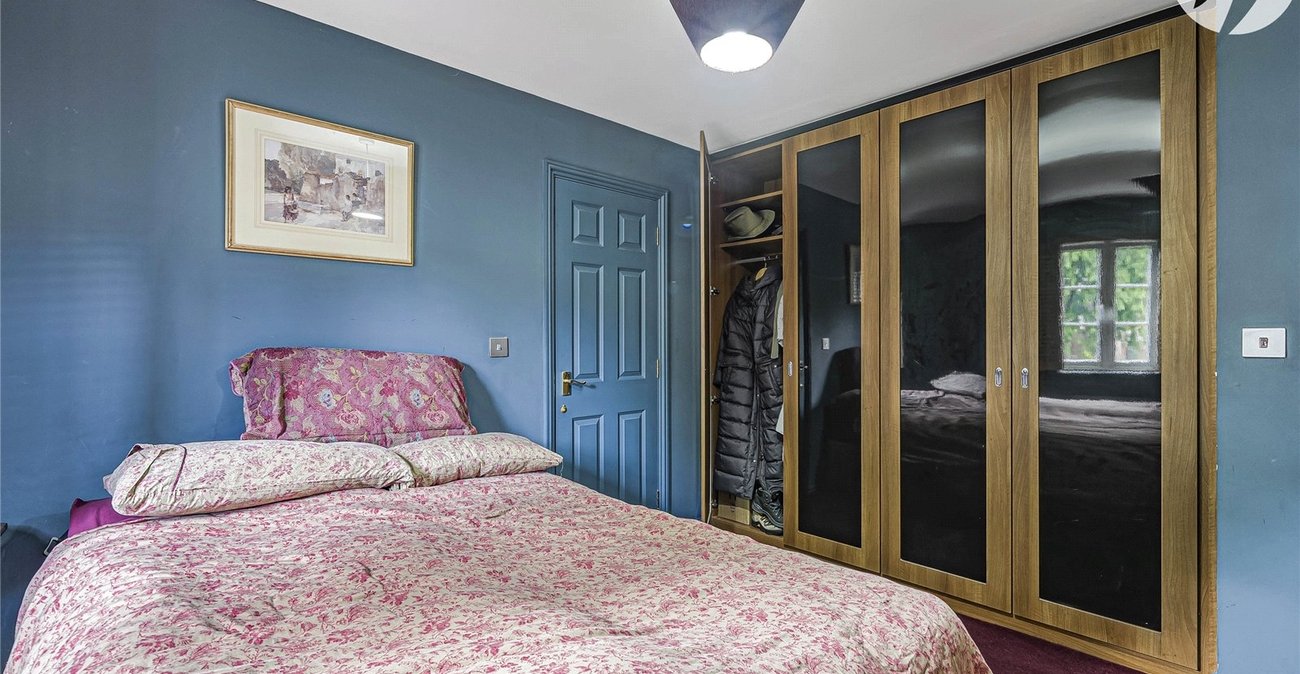 4 bedroom house for sale in Greenhithe | Robinson Jackson