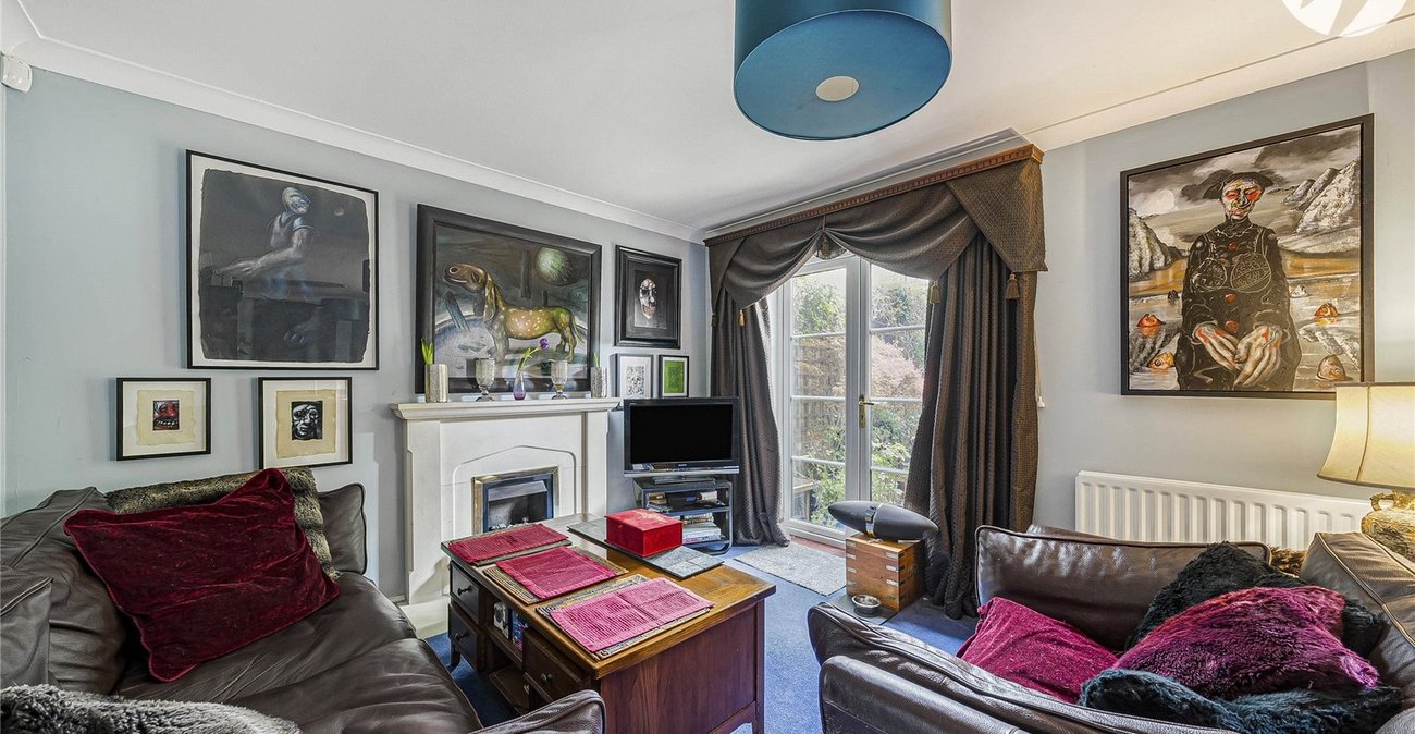 4 bedroom house for sale in Greenhithe | Robinson Jackson