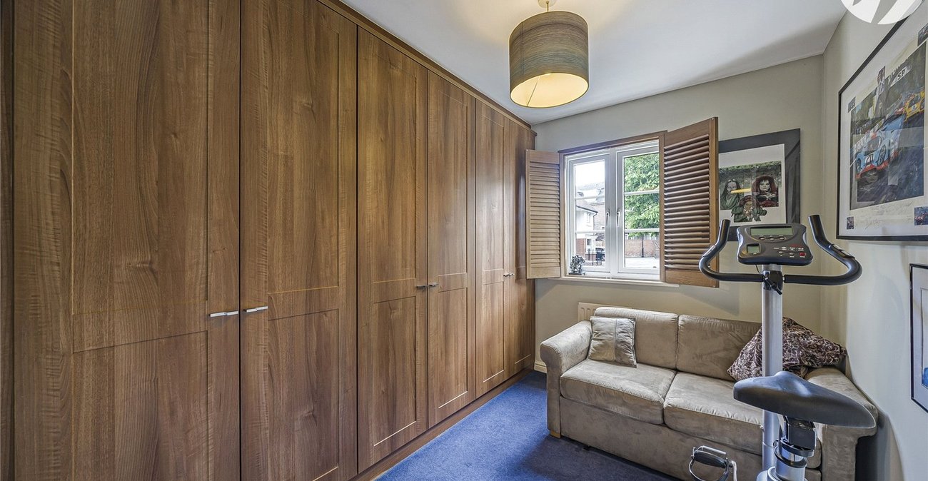 4 bedroom house for sale in Greenhithe | Robinson Jackson