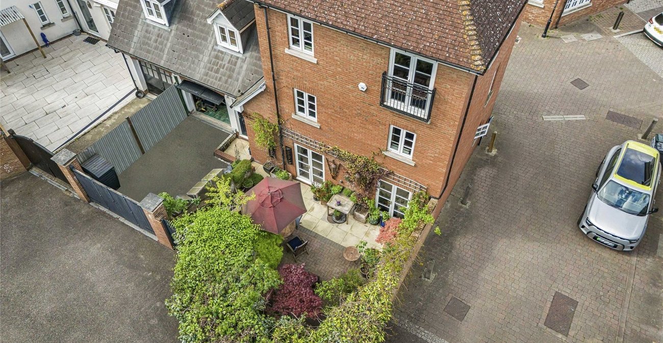 4 bedroom house for sale in Greenhithe | Robinson Jackson