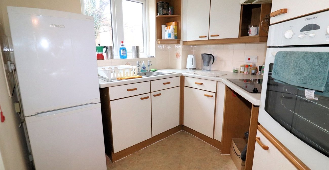 1 bedroom property for sale in 1 Wharfside Close | Robinson Jackson