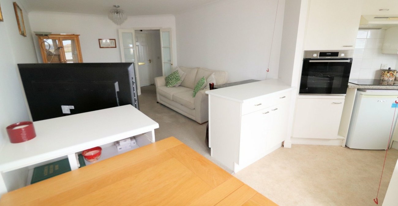 1 bedroom property for sale in 1 Wharfside Close | Robinson Jackson