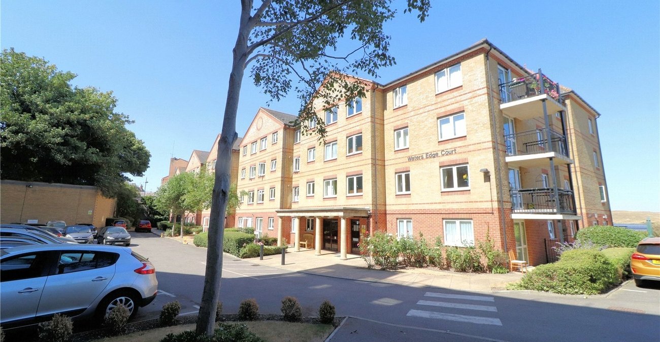 1 bedroom property for sale in Wharfside Close | Robinson Jackson