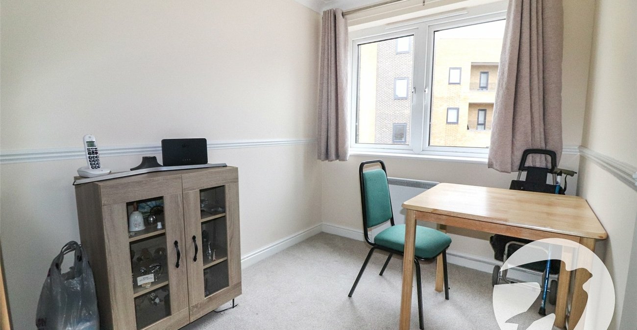 1 bedroom property for sale in Wharfside Close | Robinson Jackson