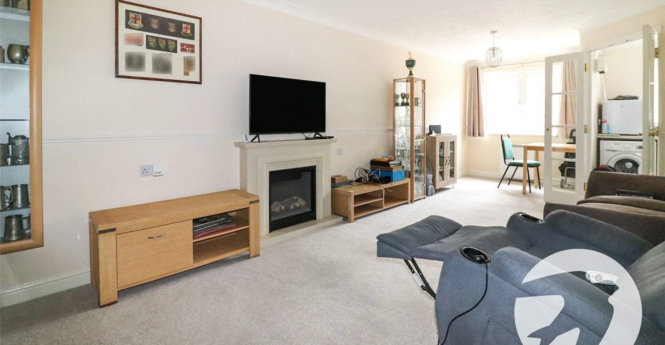 1 bedroom property for sale in Wharfside Close | Robinson Jackson