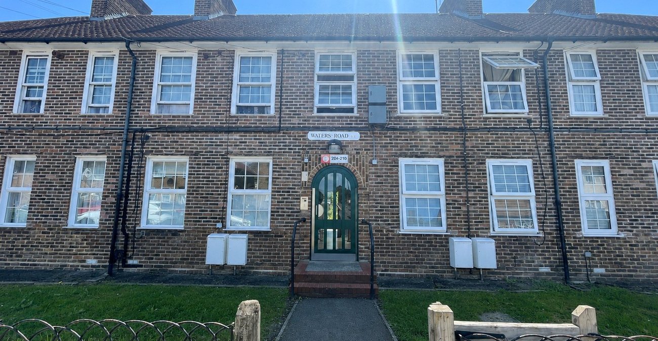 1 bedroom property for sale in London | Robinson Jackson