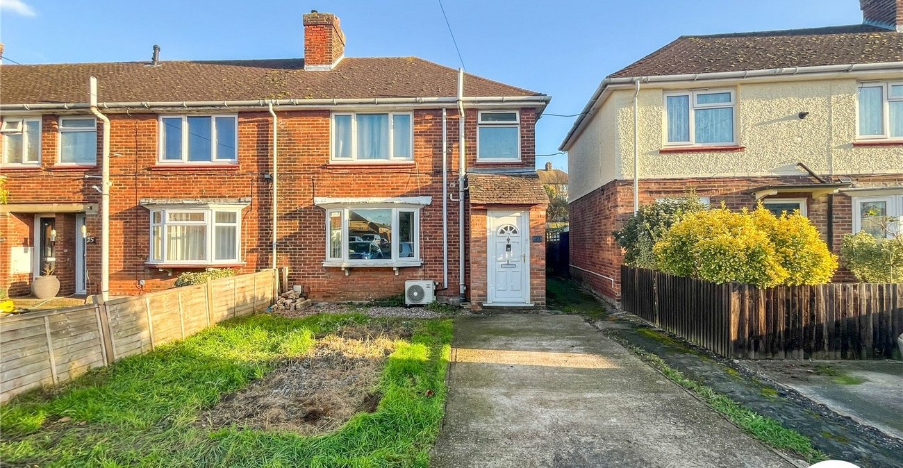 2 bedroom house for sale in Sittingbourne | Robinson Michael & Jackson