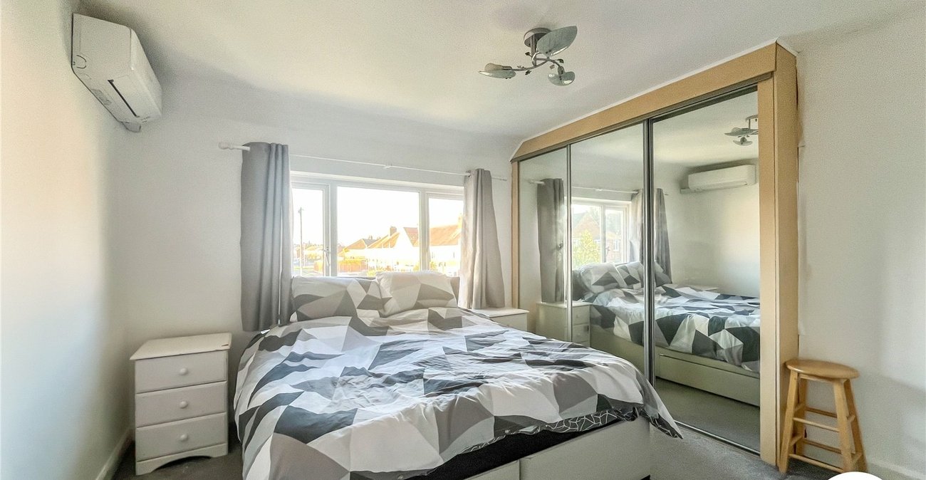 2 bedroom house for sale in Sittingbourne | Robinson Michael & Jackson