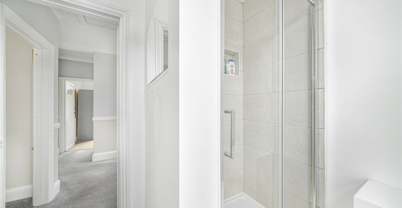 3 bedroom house for sale in Dartford | Robinson Jackson