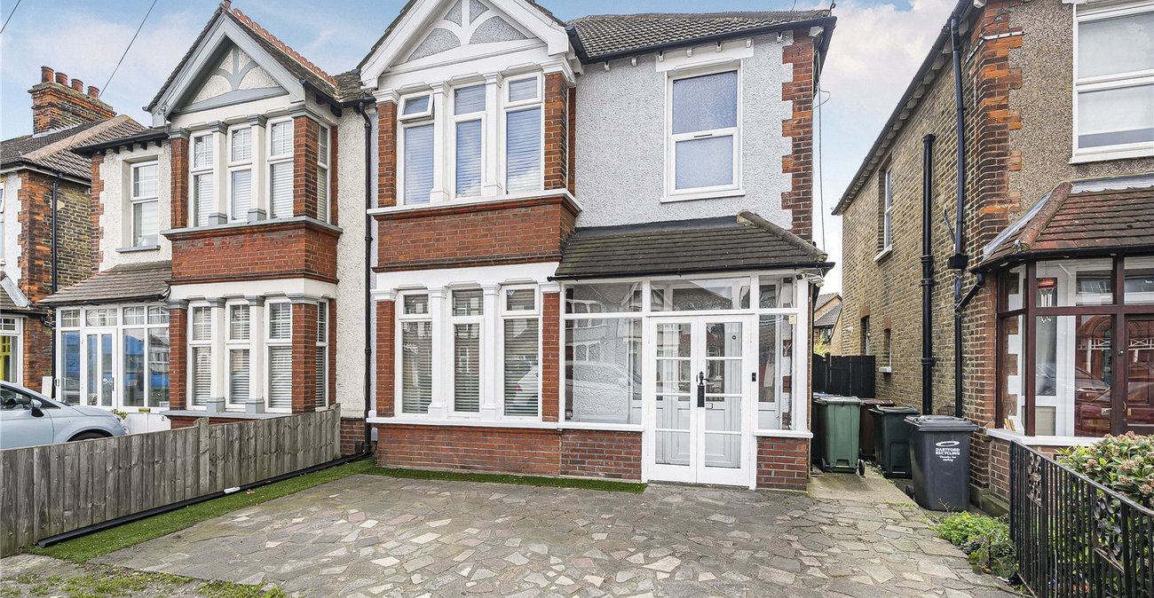 3 bedroom house for sale in Dartford | Robinson Jackson