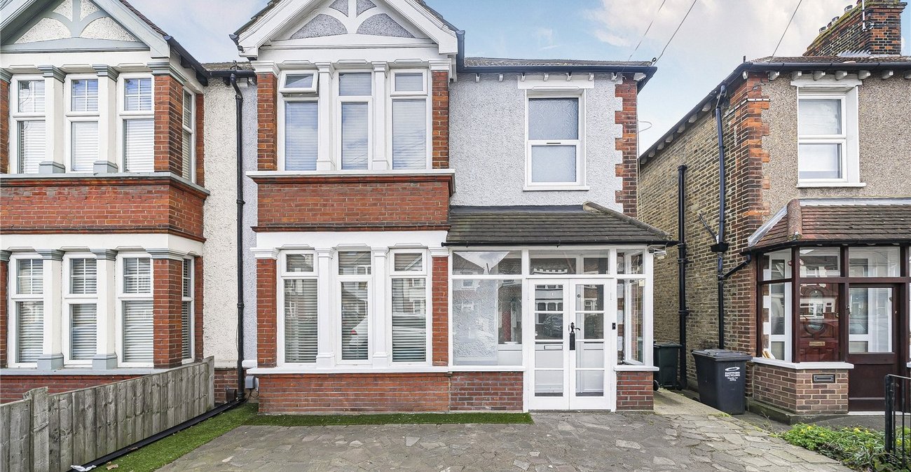 3 bedroom house for sale in Dartford | Robinson Jackson
