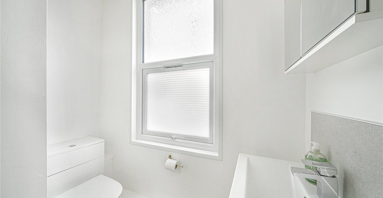 3 bedroom house for sale in Dartford | Robinson Jackson