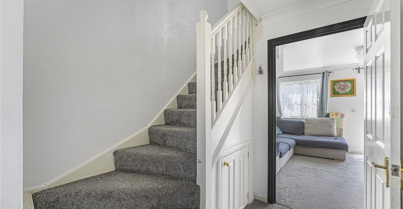 2 bedroom house for sale in Dartford | Robinson Jackson