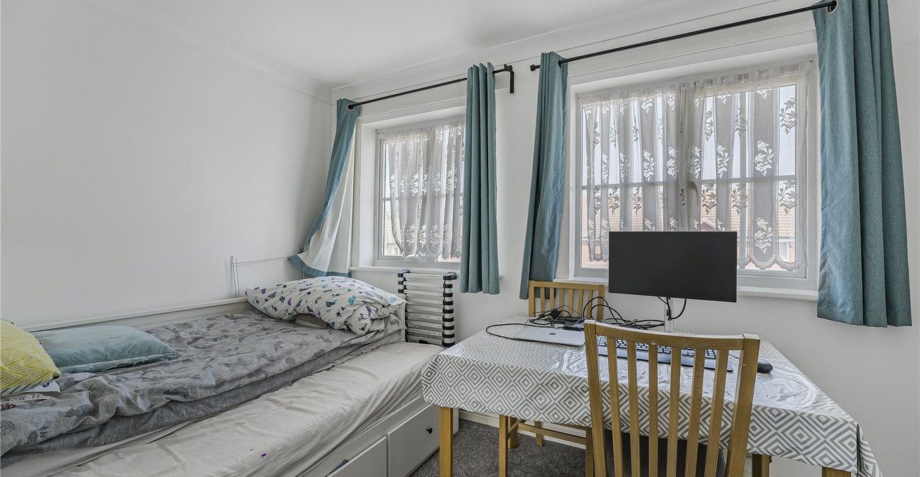 2 bedroom house for sale in Dartford | Robinson Jackson