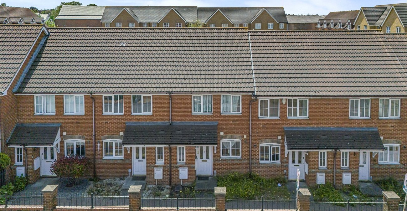 2 bedroom house for sale in Dartford | Robinson Jackson