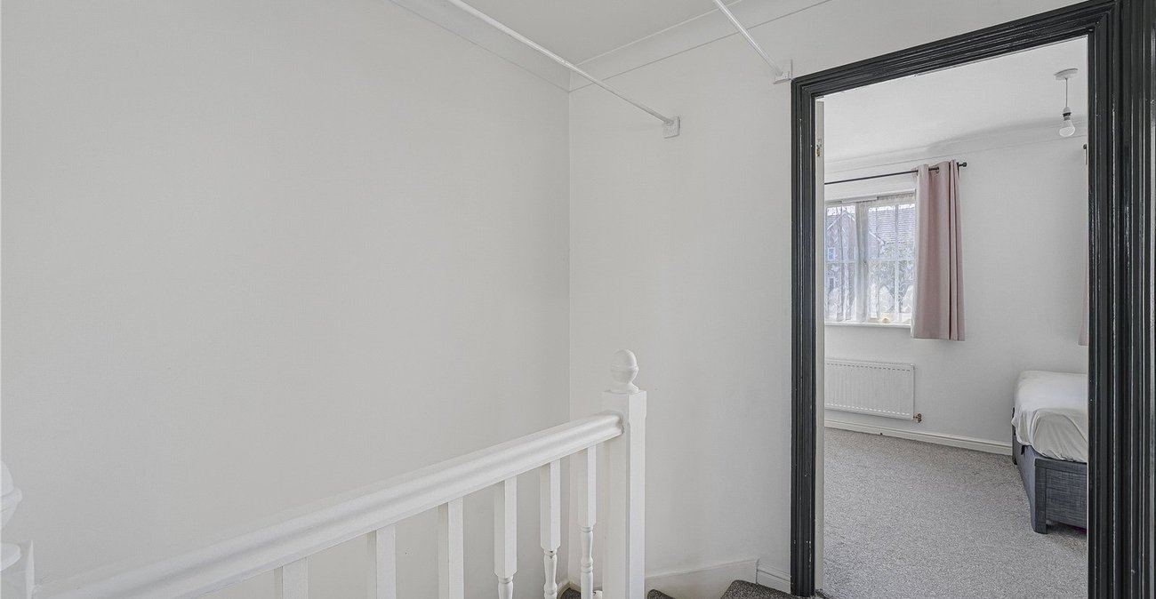 2 bedroom house for sale in Dartford | Robinson Jackson